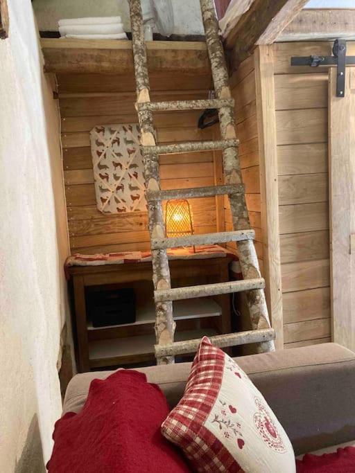 Le Haut Repaire Coubjours Chambre photo